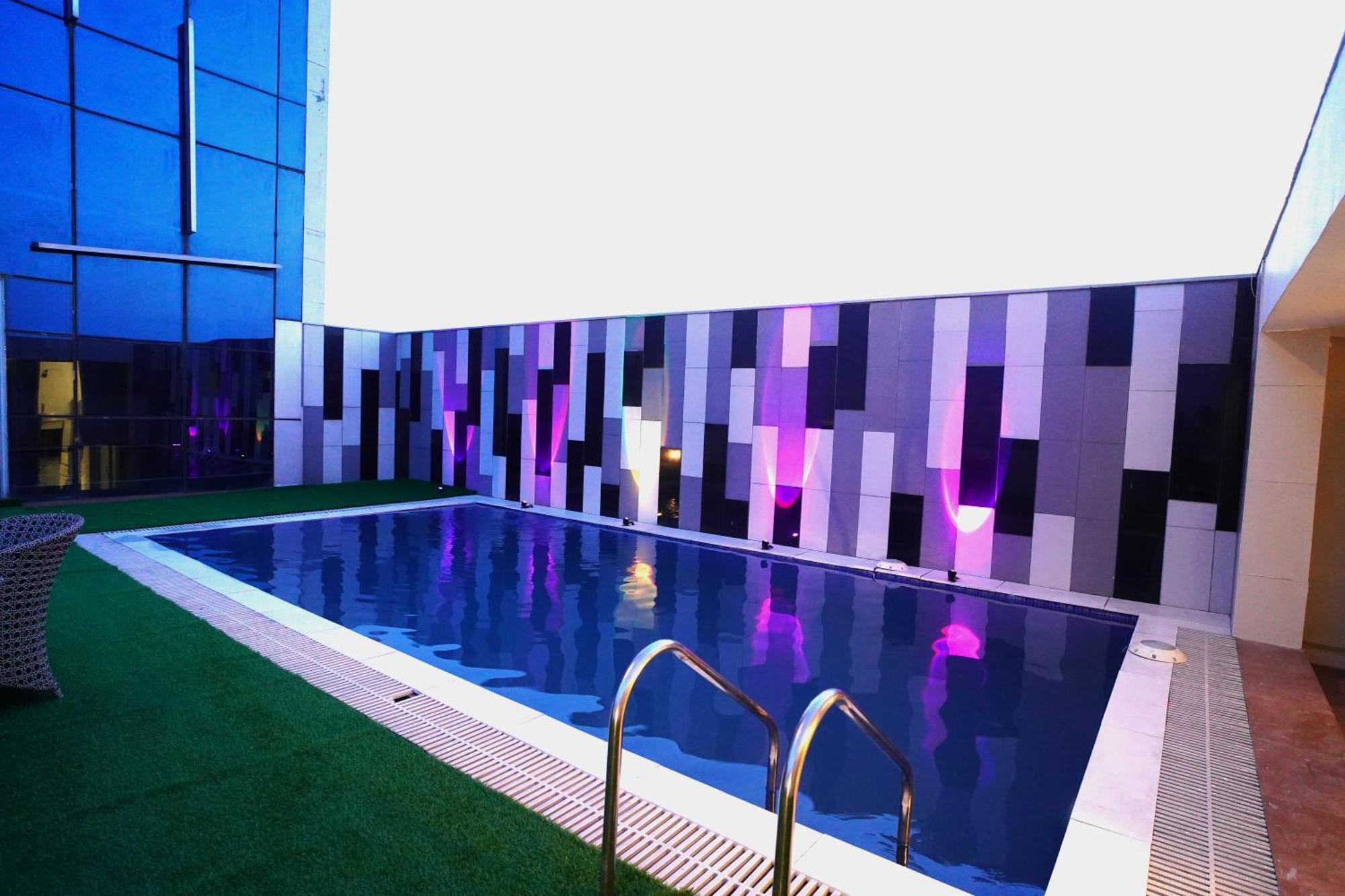 Hotel Sakura Gold Gurgaon Exterior foto