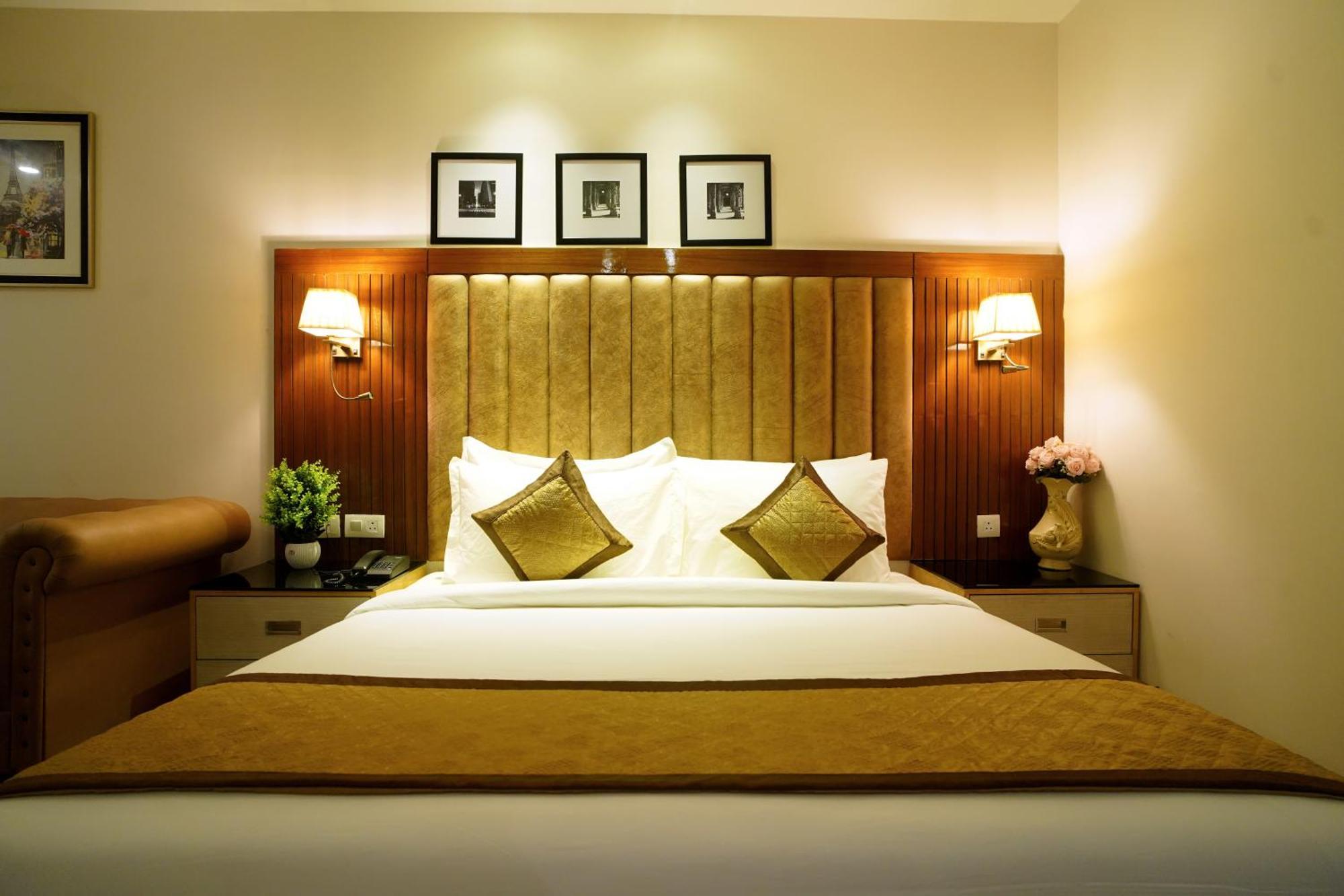 Hotel Sakura Gold Gurgaon Exterior foto