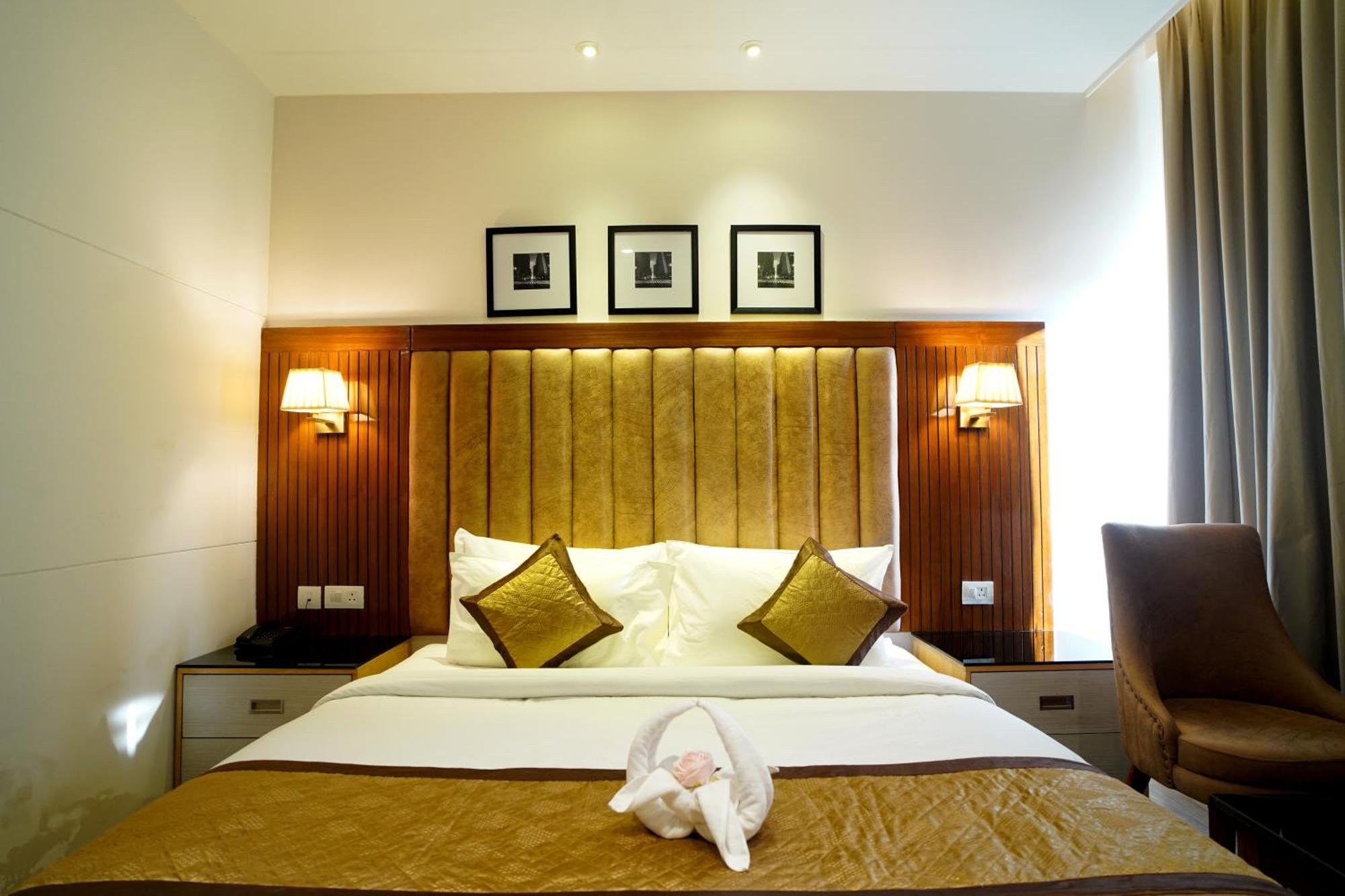Hotel Sakura Gold Gurgaon Exterior foto